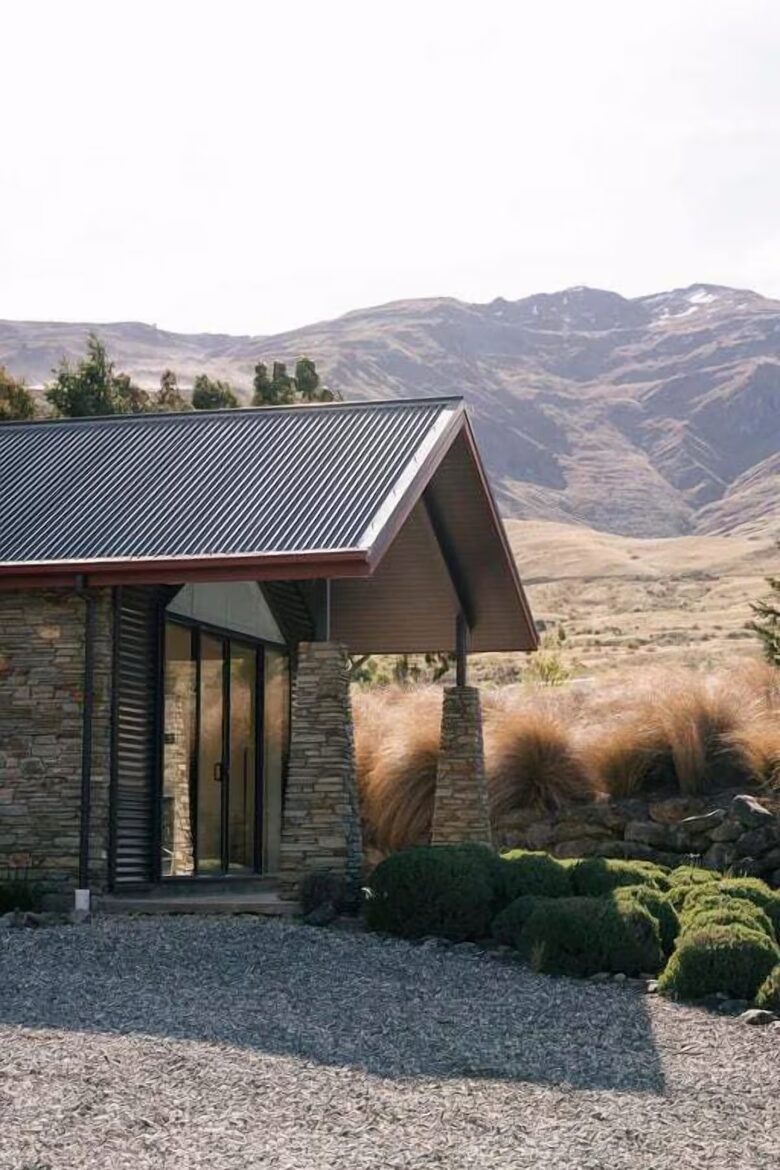 Luxury Alpine Villa Between Wānaka & Queenstown - Wānaka, New Zealand