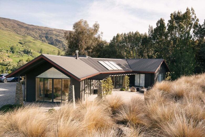 Luxury Alpine Villa Between Wānaka & Queenstown - Wānaka, New Zealand