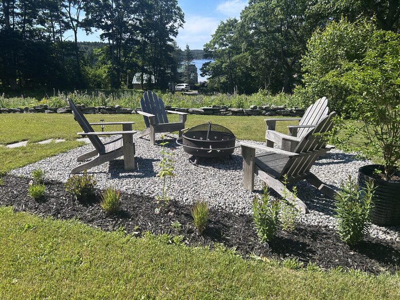 Refined Island Escape Minutes from Boothbay Harbor - Boothbay, Maine