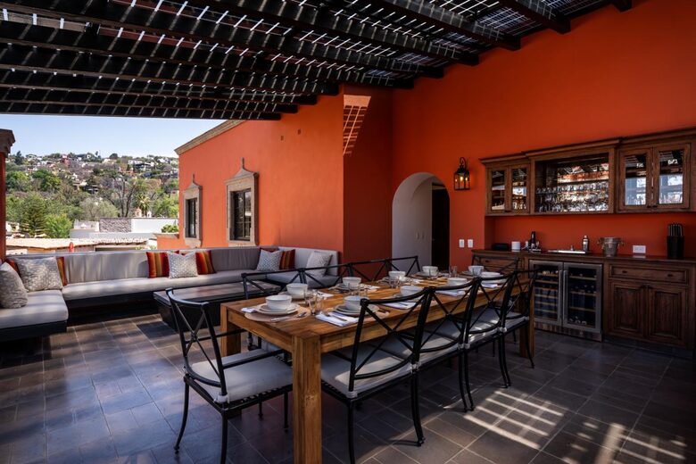 Luxury San Miguel Villa with Rooftop Terrace & Five-Star Access - San Miguel de Allende, Mexico