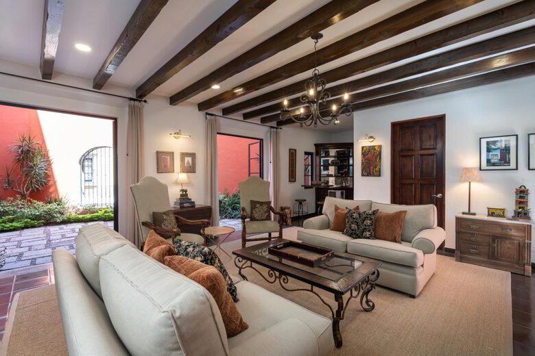Luxury San Miguel Villa with Rooftop Terrace & Five-Star Access - San Miguel de Allende, Mexico