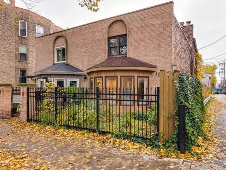 Wrigleyville City Retreat - Chicago, Illinois