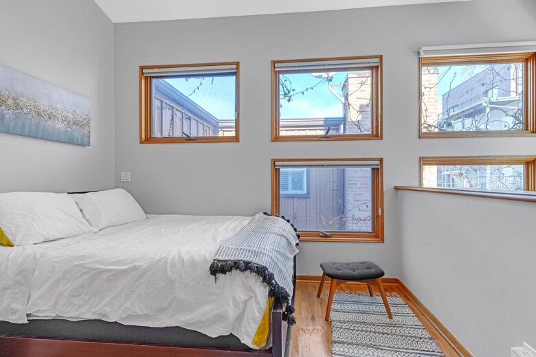 Wrigleyville City Retreat - Chicago, Illinois