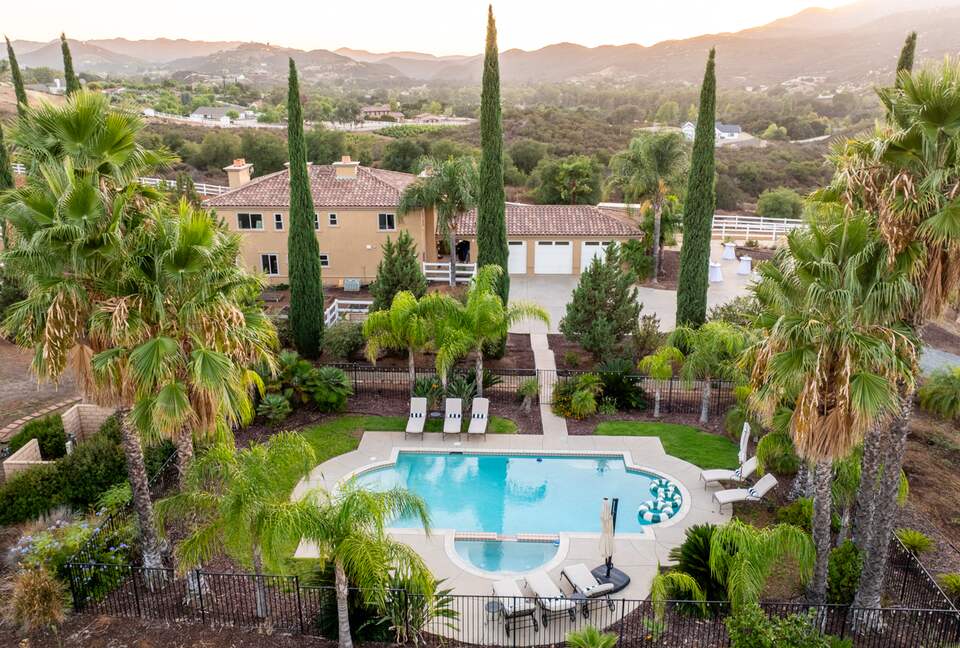 Tuscan Vineyard Villa with Private Pool & Equestrian Estate - Murrieta, California