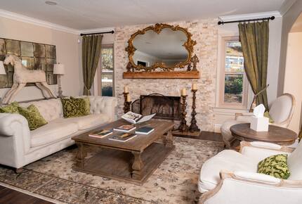 Tuscan Vineyard Villa with Private Pool & Equestrian Estate - Murrieta, California