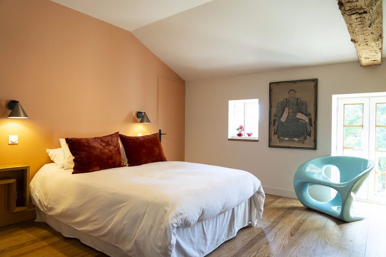 15th Century Residence with Six Hectares of Private Countryside - Gout Rossignol, France