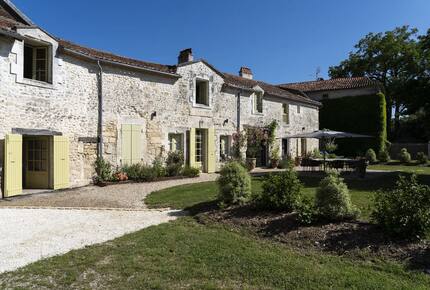 15th Century Residence with Six Hectares of Private Countryside - Gout Rossignol, France