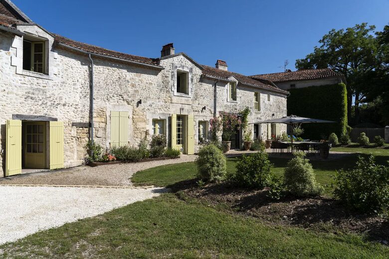 15th Century Residence with Six Hectares of Private Countryside - Gout Rossignol, France