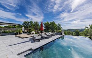 Contemporary Villa with Private Spa and Panoramic Views - Saint-Gély-du-Fesc, France