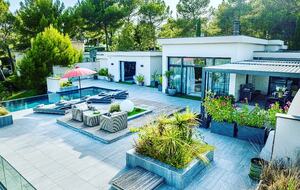 Prestigious contemporary villa with private spa and panoramic view - Saint-Gély-du-Fesc, France