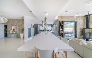 Prestigious contemporary villa with private spa and panoramic view - Saint-Gély-du-Fesc, France