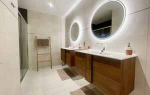 Prestigious contemporary villa with private spa and panoramic view - Saint-Gély-du-Fesc, France