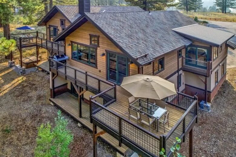 Sierra Pines Retreat | Spacious Mountain Getaway - Truckee, California
