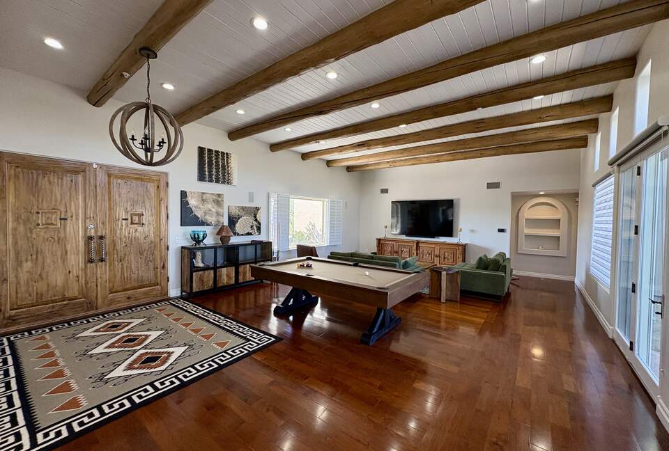 Private Scottsdale Estate with Pool, Spa & Pickleball Court - Scottsdale, Arizona