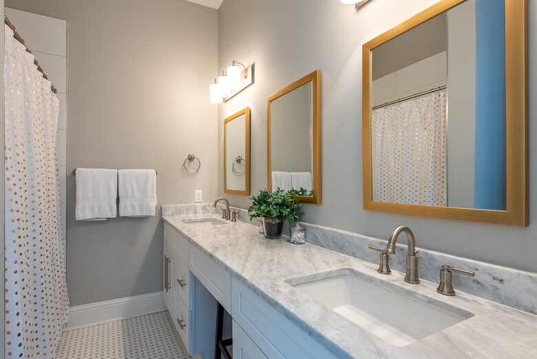 Garden District-Adjacent New Orleans Retreat - New Orleans, Louisiana