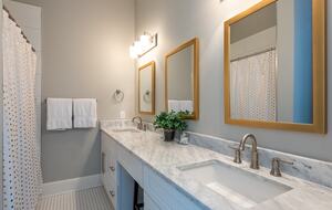 Garden District-Adjacent New Orleans Retreat - New Orleans, Louisiana