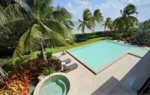 Nassau Grand Oceanfront Estate | Private Resort Retreat - Nassau, Bahamas