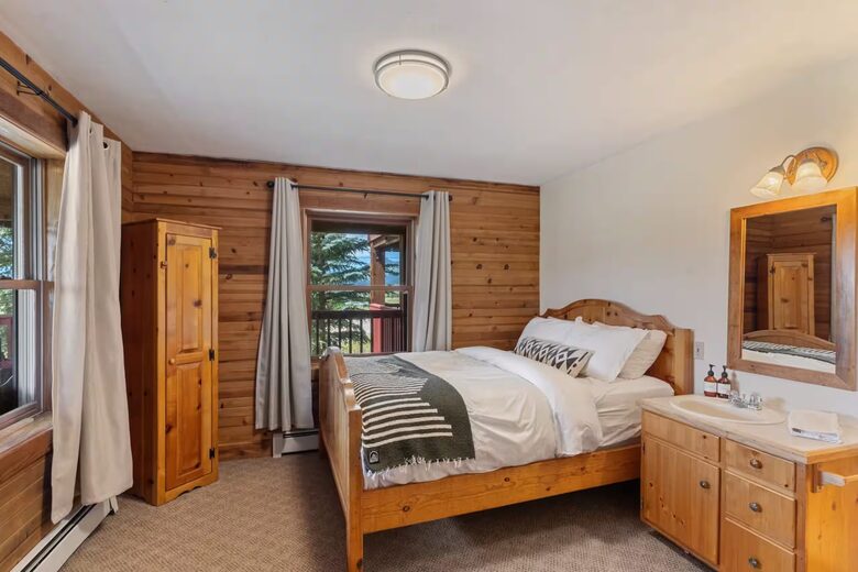 Rocky Mountain Lodge Near Steamboat Lake - Clark, Colorado
