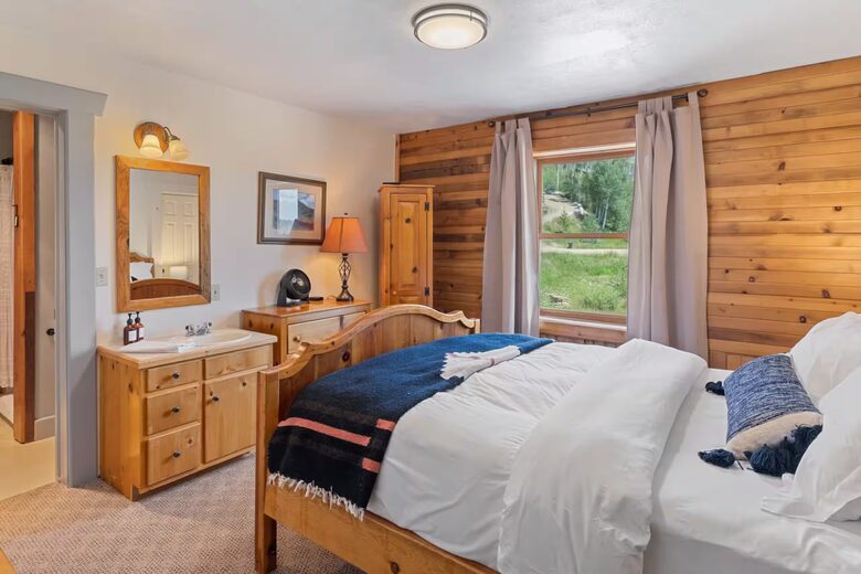 Rocky Mountain Lodge Near Steamboat Lake - Clark, Colorado