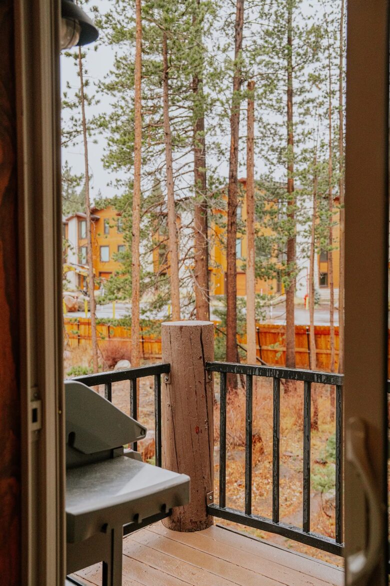 Forest Retreat Near Mammoth Mountain - Mammoth Lakes, California