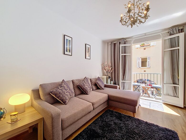 Historic Old Town Apartment Overlooking Vibrant Streets - Nice, France