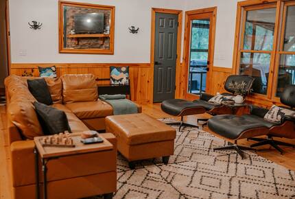 Ellijay Mountain Retreat with Flat Riverfront Backyard - Ellijay, Georgia