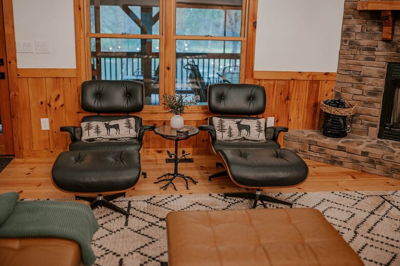 Ellijay Mountain Retreat with Flat Riverfront Backyard - Ellijay, Georgia