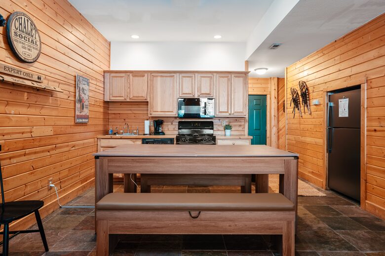 Social Chalet at Schuss Mountain - Mancelona, Michigan