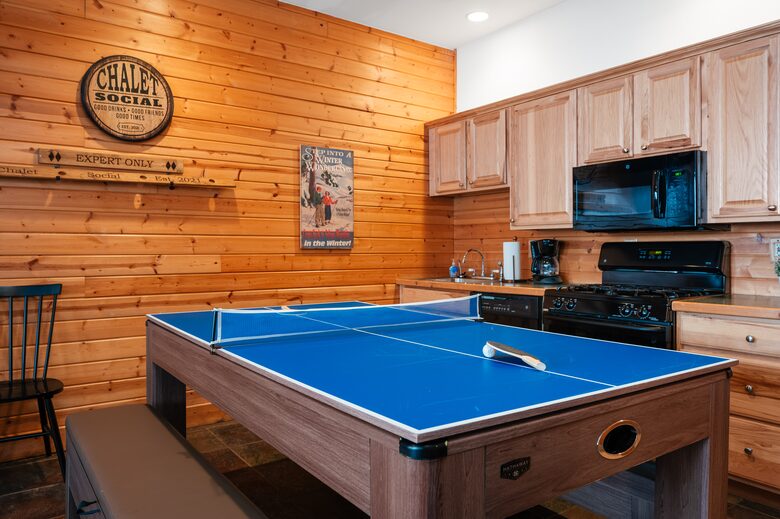 Social Chalet at Schuss Mountain - Mancelona, Michigan