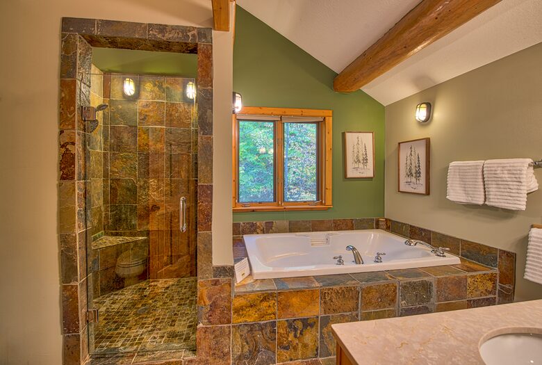 Social Chalet at Schuss Mountain - Mancelona, Michigan