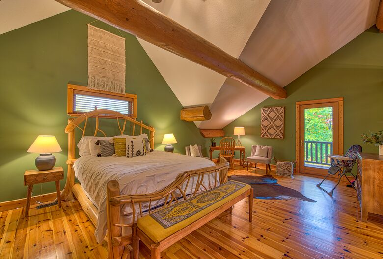 Social Chalet at Schuss Mountain - Mancelona, Michigan