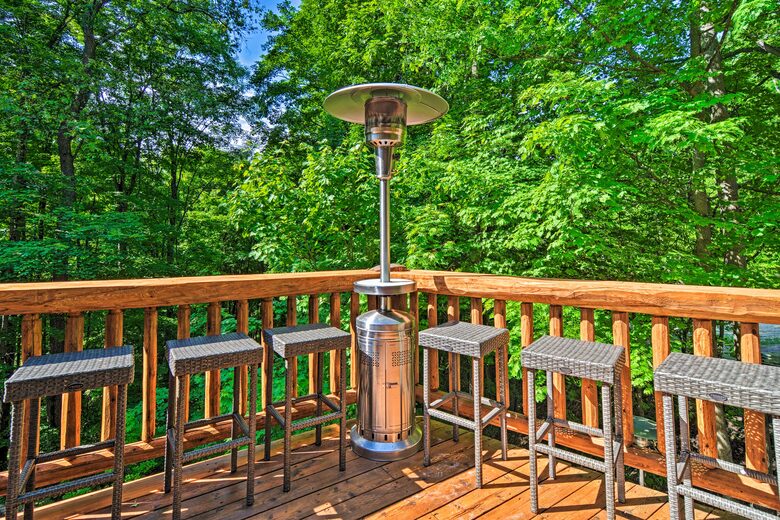 Social Chalet at Schuss Mountain - Mancelona, Michigan