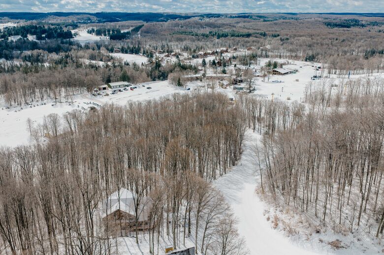 Social Chalet at Schuss Mountain - Mancelona, Michigan