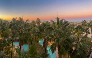 Lazy River Resort Suite Near the Strip - Las Vegas, Nevada