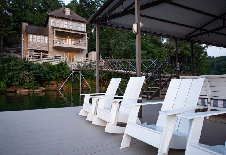 Designer Waterfront Hideaway at Point William - Crane Hill, Alabama