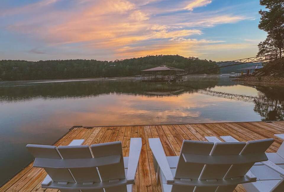 Designer Waterfront Hideaway at Point William - Crane Hill, Alabama