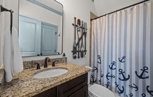 Acorn Landing Lakefront Retreat on Hyco Lake - Semora, North Carolina