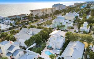 Destin Gulf View Retreat with Private Court - Destin, Florida