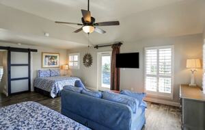 Destin Gulf View Retreat with Private Court - Destin, Florida