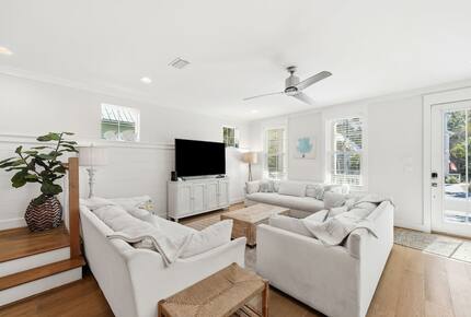 Bright Beach Retreat on Florida's Emerald Coast - Santa Rosa Beach, Florida