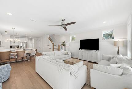 Bright Beach Retreat on Florida's Emerald Coast - Santa Rosa Beach, Florida