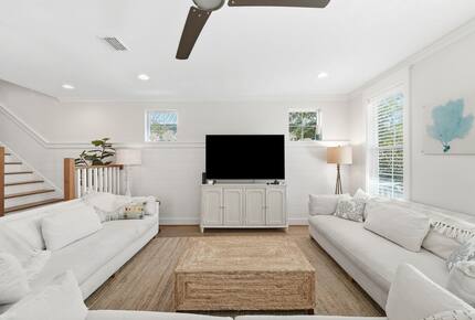 Bright Beach Retreat on Florida's Emerald Coast - Santa Rosa Beach, Florida