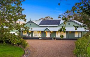 Private Pokolbin Escape Among the Vines - Pokolbin, Australia