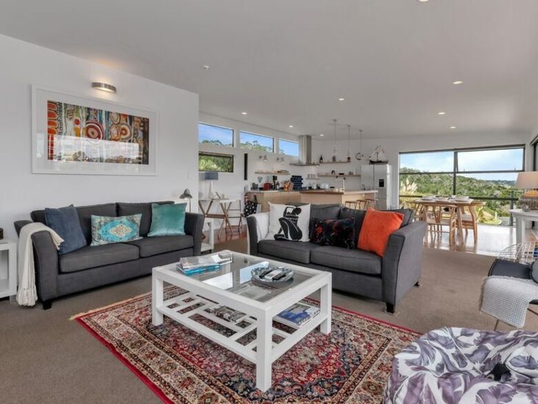 Contemporary Bay of Islands Hideaway with Spa - Russell, New Zealand