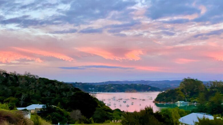 Contemporary Bay of Islands Hideaway with Spa - Russell, New Zealand