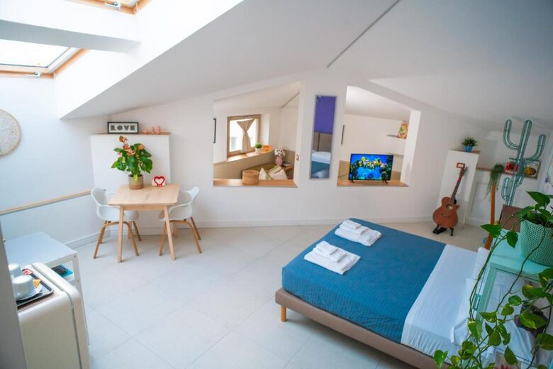 The Versatile Residence with Separate Studios and Two-Bedroom Option - Trezzano Sul Naviglio, Milan, Italy