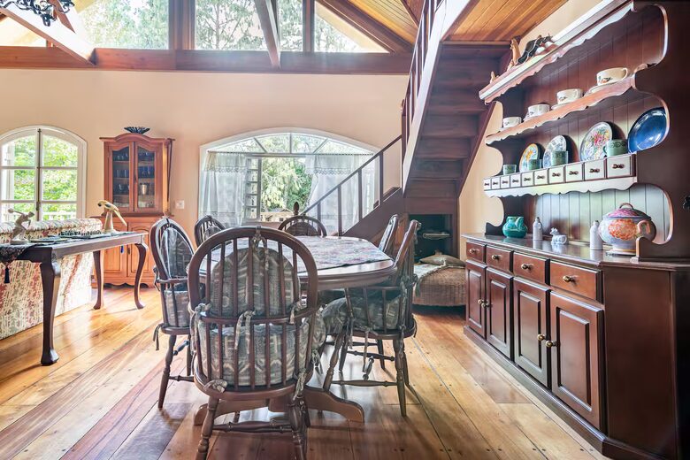 Refined Two-Story Residence on Expansive, Landscaped Grounds - Campos do Jordão, Brazil