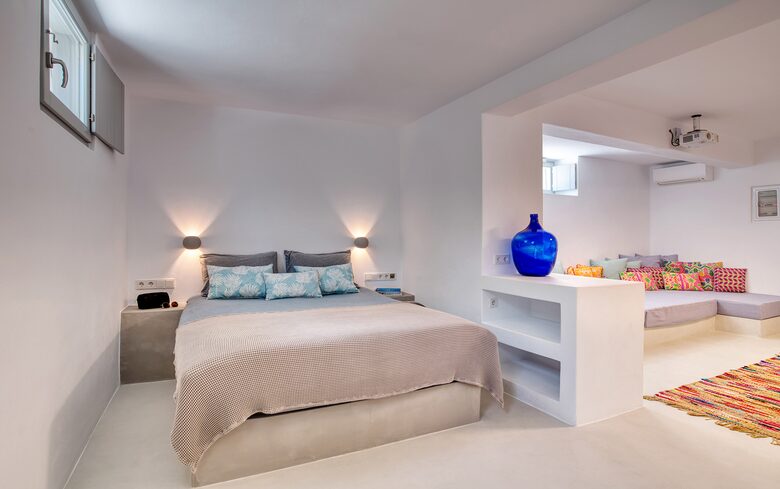 Contemporary Cycladic Elegance by the Sea - Paros, Greece