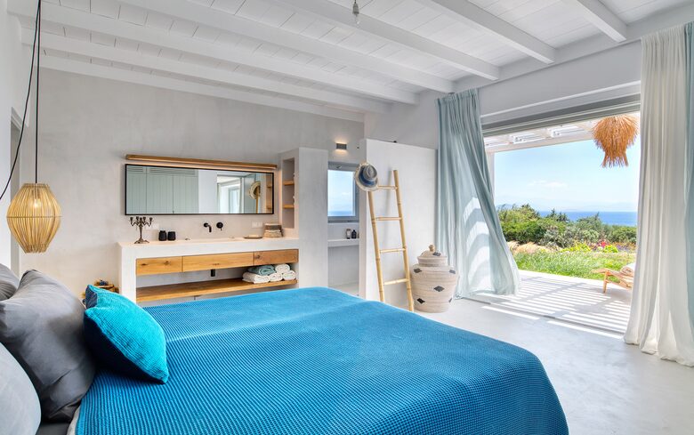 Contemporary Cycladic Elegance by the Sea - Paros, Greece