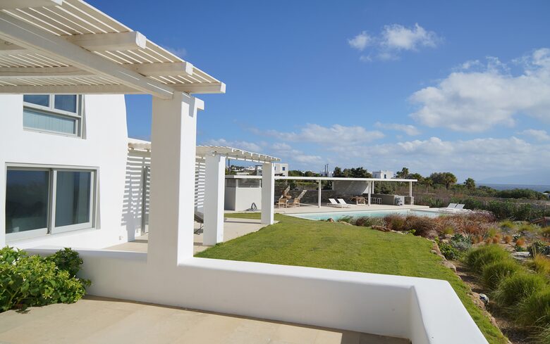 Contemporary Cycladic Elegance by the Sea - Paros, Greece